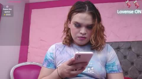 Snapshot of pearl_michelts chatting on 18, 11, 2025 michel online show from 18, 11, 2025