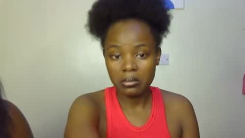 Snapshot of pearl_velvet chatting on 5, 1, 2026 vel online show from 5, 1, 2026