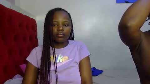 Snapshot of pearl_velvet chatting on 3, 4, 2026 vel online show from 3, 4, 2026