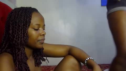 Snapshot of pearl_velvet chatting on 5, 4, 2026 vel online show from 5, 4, 2026