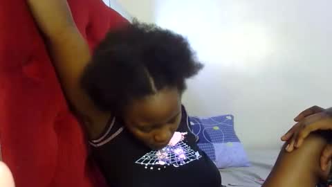 Snapshot of pearl_velvet chatting on 7, 4, 2026 vel online show from 7, 4, 2026