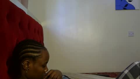 Snapshot of pearl_velvet chatting on 8, 4, 2026 vel online show from 8, 4, 2026