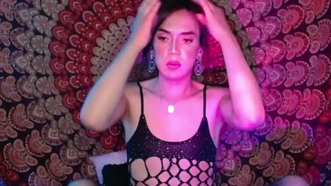 pearlatin online show from 20, 5, 2026