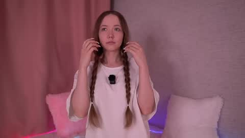 Snapshot of pearly_peach_ chatting on 21, 4, 2026 pearly_peach_ online show from 21, 4, 2026