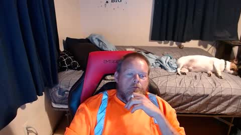 Snapshot of pecker40 chatting on 1, 10, 2025 pecker40 online show from 1, 10, 2025