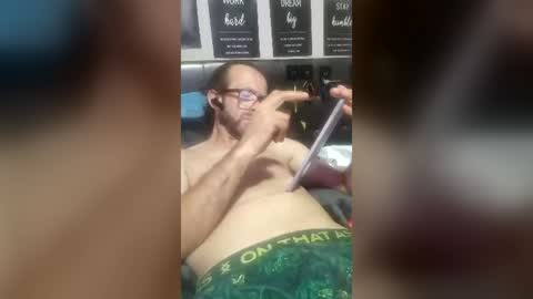 Snapshot of pedrocoelhopio chatting on 16, 6, 2026 pedrocoelhopio online show from 16, 6, 2026