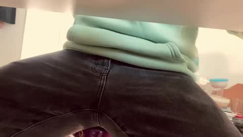 Snapshot of pedroserrano2000 chatting on 17, 4, 2026 PedrOO OO online show from 17, 4, 2026