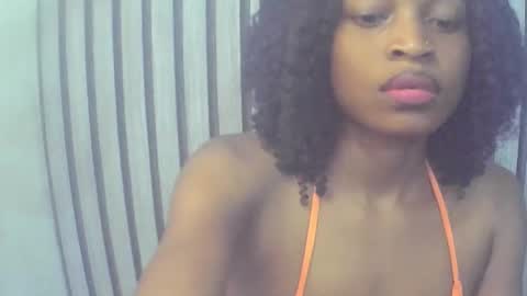 Snapshot of peetyface chatting on 24, 11, 2025 Lizzy online show from 24, 11, 2025