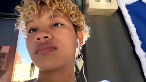 Snapshot of peggy_funn chatting on 15, 1, 2025 peggy-funn online show from 15, 1, 2025