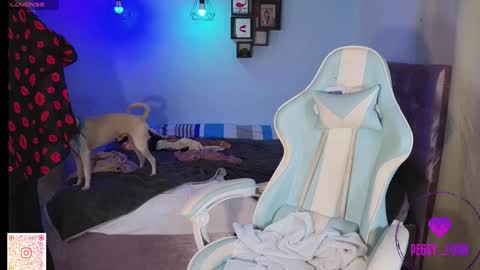 Snapshot of peggy_funn chatting on 22, 1, 2025 peggy-funn online show from 22, 1, 2025