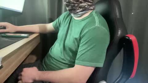 Snapshot of pelao2007 chatting on 23, 9, 2025 easy cum online show from 23, 9, 2025