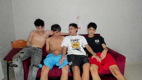 Snapshot of pelusos_mens chatting on 3, 1, 2025 CAIN-19 ALLEN-18 RONALD-18 AUSTIN-18 MOD DANTE online show from 3, 1, 2025