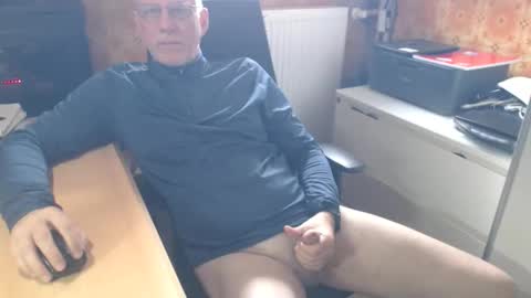 Snapshot of pemue65 chatting on 21, 4, 2026 Pemue65 online show from 21, 4, 2026