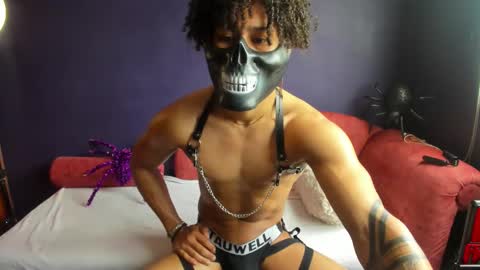 Snapshot of pendragom1224 chatting on 19, 10, 2025 Pendragom online show from 19, 10, 2025