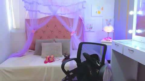 Snapshot of peneelopeecute chatting on 22, 3, 2026 peneelopeecute online show from 22, 3, 2026