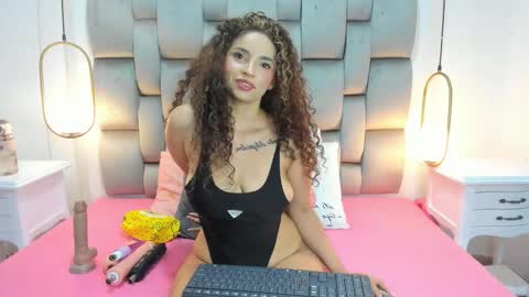 Snapshot of penelope_cox chatting on 6, 3, 2026 Penelope online show from 6, 3, 2026