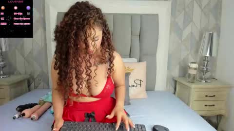 Snapshot of penelope_cox chatting on 27, 3, 2026 Penelope online show from 27, 3, 2026