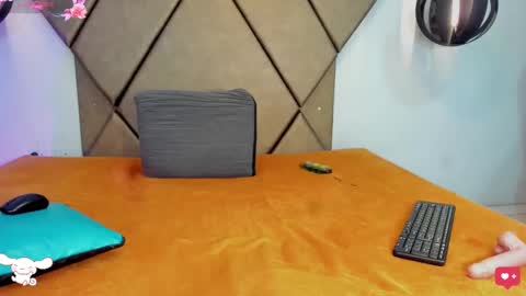 Snapshot of penelopeguzman__ chatting on 4, 10, 2025 Sweet Penelope online show from 4, 10, 2025