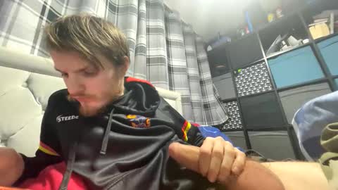 Snapshot of penguin666778 chatting on 2, 3, 2026 Penguin online show from 2, 3, 2026