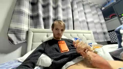 Snapshot of penguin666778 chatting on 10, 4, 2026 Penguin online show from 10, 4, 2026