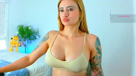 Hi Im Penelope  better vibrations  1111 online show from 28, 6, 2026