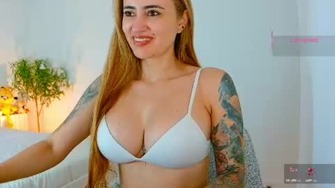 Hi Im Penelope  better vibrations  1111 online show from 6, 7, 2026