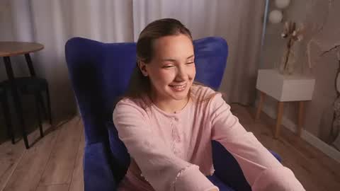 Snapshot of penylust chatting on 17, 6, 2026 im Kira today is my 1st day here 3 online show from 17, 6, 2026