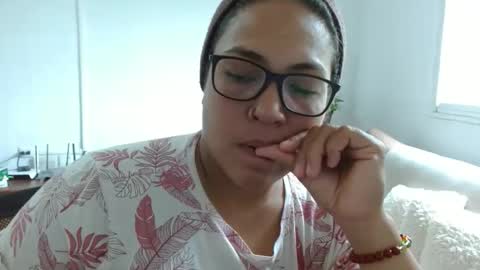 Snapshot of pepitt45 chatting on 17, 4, 2026 Megan online show from 17, 4, 2026