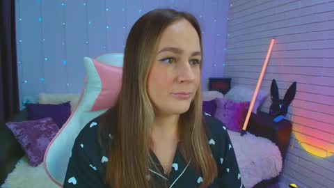 Dia  online show from 4, 3, 2025