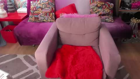 Snapshot of pepperage chatting on 24, 2, 2025 Olivia online show from 24, 2, 2025