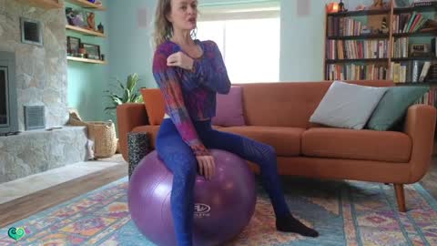 Snapshot of peppermintdusty chatting on 25, 2, 2026 Peppermint and Dusty online show from 25, 2, 2026