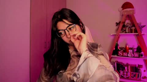 Sarah Ana Banana online show from 2, 12, 2024