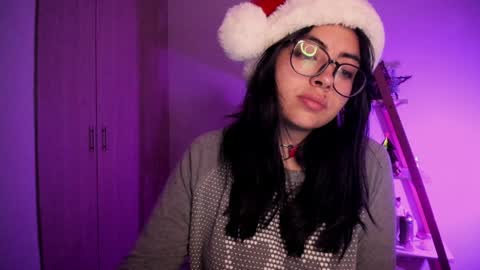 Sarah Ana Banana online show from 13, 12, 2024