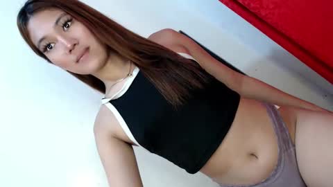 Snapshot of perfect_goddess69 chatting on 2, 2, 2025 Reign online show from 2, 2, 2025