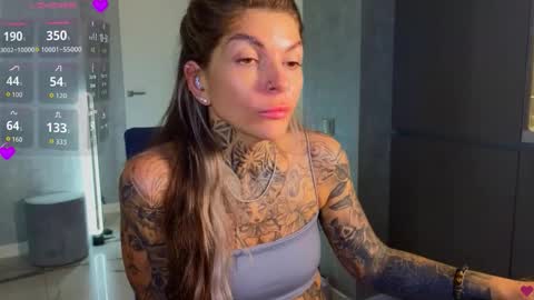 Snapshot of perfecttbaby77n chatting on 11, 9, 2025 Anna online show from 11, 9, 2025