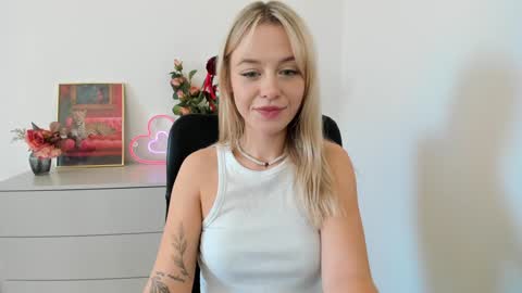 Snapshot of perfectxcindy chatting on 2, 12, 2024 Cindy online show from 2, 12, 2024