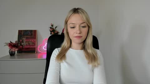 Snapshot of perfectxcindy chatting on 4, 12, 2024 Cindy online show from 4, 12, 2024