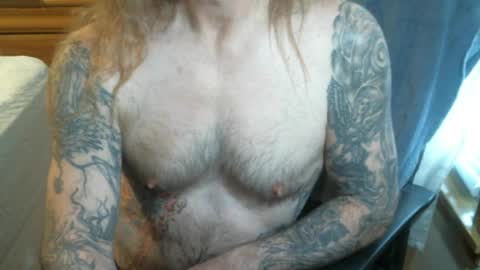 Snapshot of perkymalenipples chatting on 4, 4, 2026 perkymalenipples online show from 4, 4, 2026