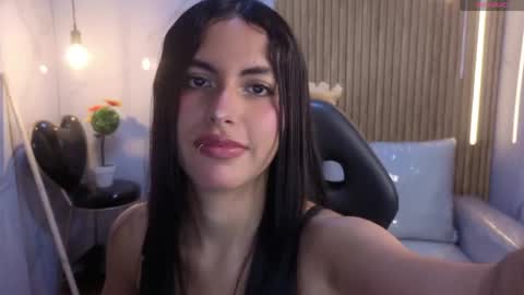 Snapshot of perla_lovely chatting on 20, 4, 2026 perla_lovely online show from 20, 4, 2026