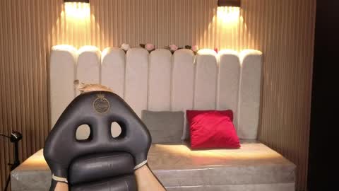Snapshot of perla_lovely chatting on 23, 4, 2026 perla_lovely online show from 23, 4, 2026