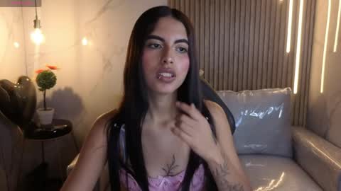 Snapshot of perla_lovely chatting on 25, 4, 2026 perla_lovely online show from 25, 4, 2026