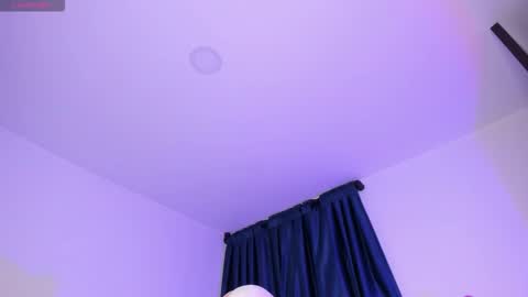 Perla online show from 14, 11, 2025