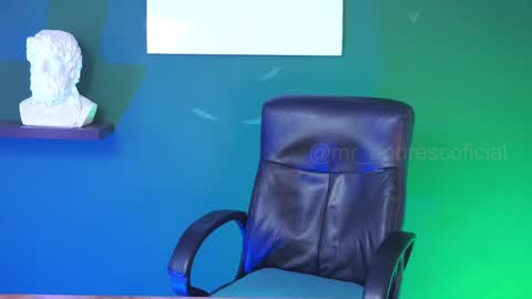 andres    online show from 17, 12, 2024