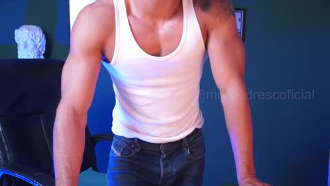 andres    online show from 18, 12, 2024