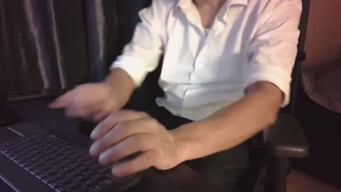 Snapshot of peruvianevil chatting on 10, 4, 2026 Lalo x peruvianevil ig peruvianevil online show from 10, 4, 2026