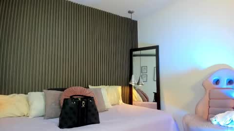 Lizza online show from 22, 11, 2025