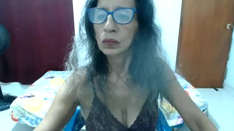 Snapshot of pervert_milf4uu_4 chatting on 24, 6, 2026 luz online show from 24, 6, 2026