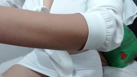  Nicole   online show from 4, 3, 2025