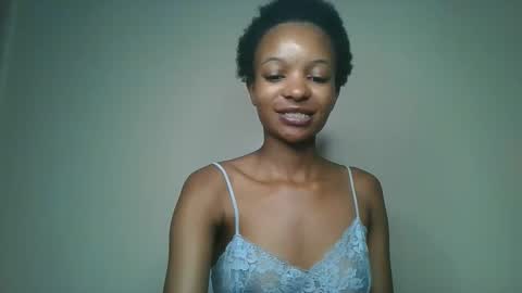 Snapshot of petal_palette chatting on 1, 5, 2026 Lolly online show from 1, 5, 2026
