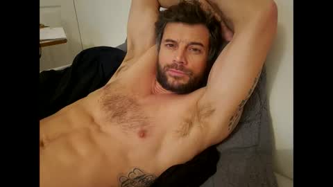 Snapshot of pete_le_meat chatting on 25, 3, 2026 pete_le_meat online show from 25, 3, 2026